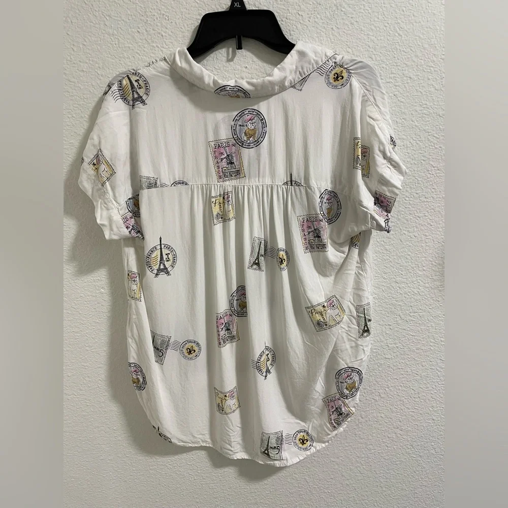 Jane & Delancey Chic Parisian Print White Button-Down Shirt